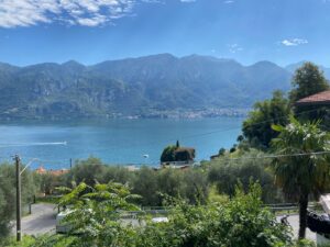 Oliveto Lario, Limonta hamlet – spacious rustic property with lake view