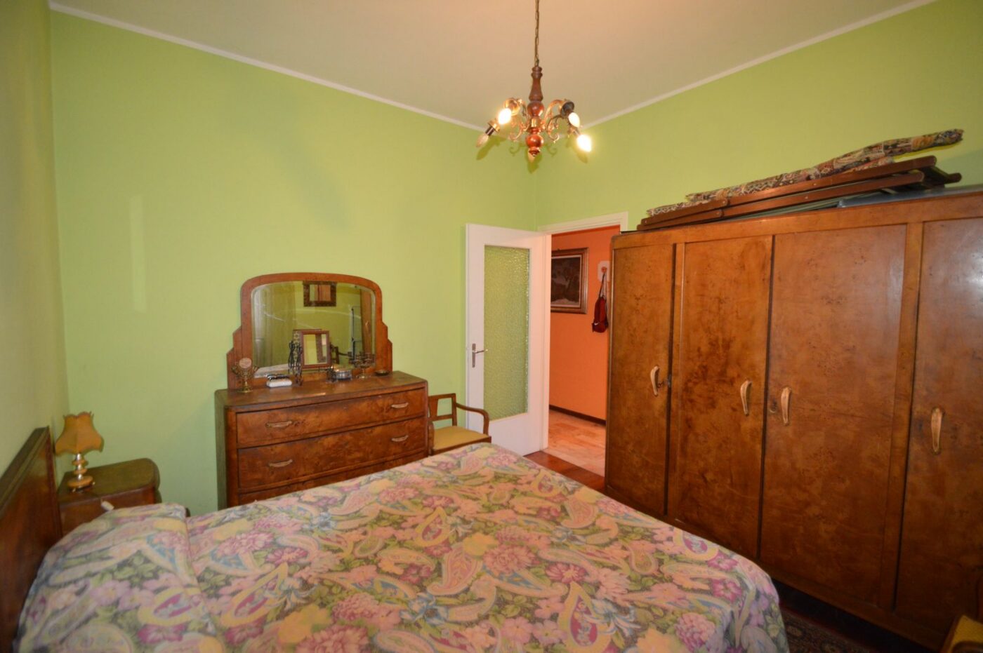 Limonta, apartment with terrace and magnificent lake view