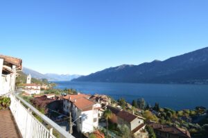 Limonta, apartment with terrace and magnificent lake view