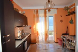 Limonta, apartment with terrace and magnificent lake view