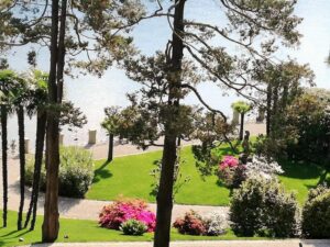 Elegant Lake-View Apartment in Villa Carla, Limonta