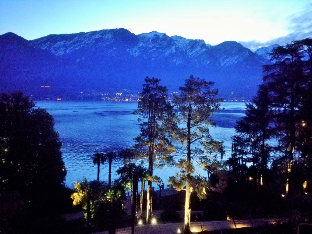 Elegant Lake-View Apartment in Villa Carla, Limonta