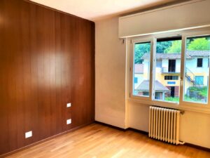 Bellagio, spacious apartment with private garden and two parking spaces