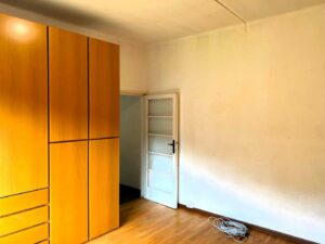 Bellagio, spacious apartment with private garden and two parking spaces