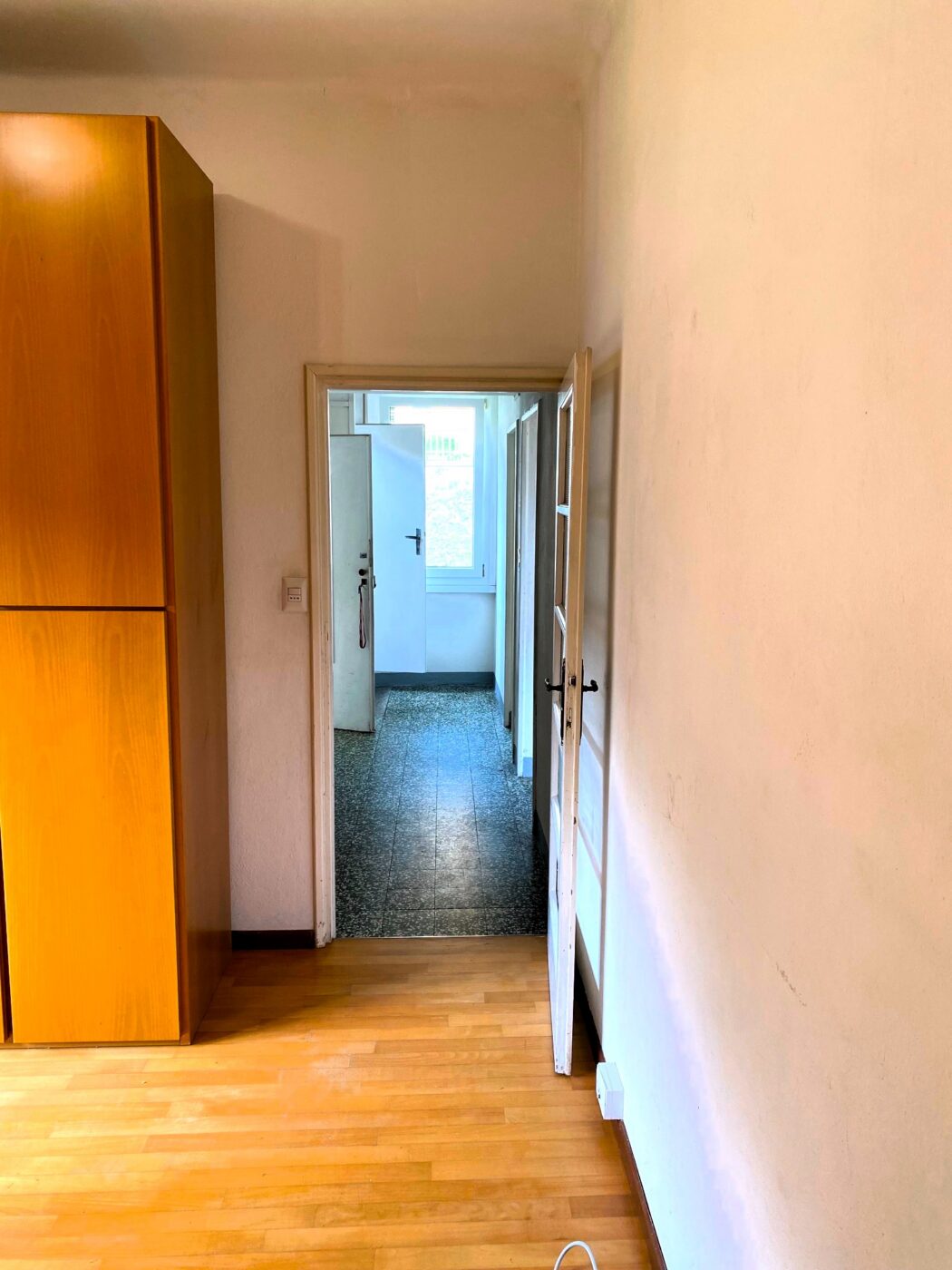 Bellagio, spacious apartment with private garden and two parking spaces