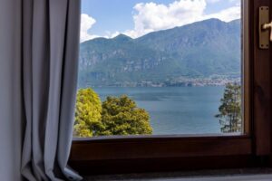Elegant Lake-View Apartment in Villa Carla, Limonta