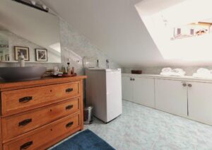 Elegant Lake-View Apartment in Villa Carla, Limonta