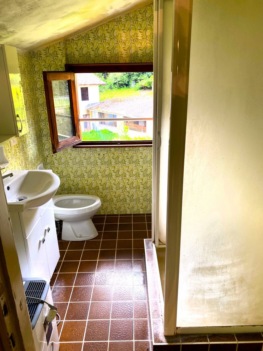 Bellagio, spacious apartment with private garden and two parking spaces