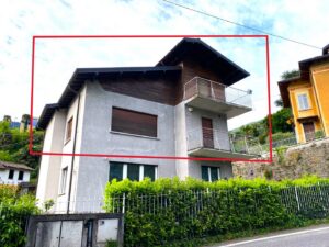 Bellagio, spacious apartment with private garden and two parking spaces