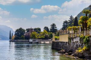 Elegant Lake-View Apartment in Villa Carla, Limonta