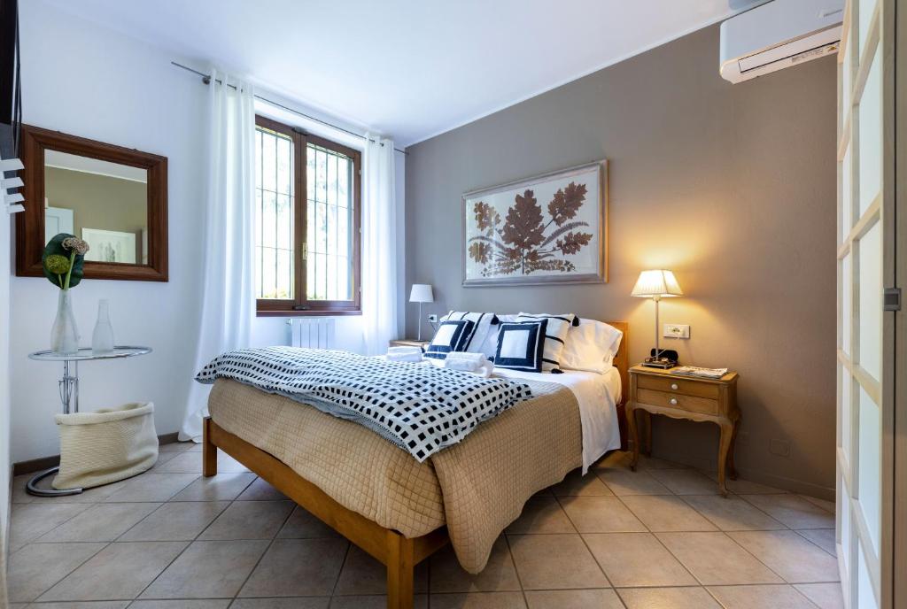 Elegant Lake-View Apartment in Villa Carla, Limonta
